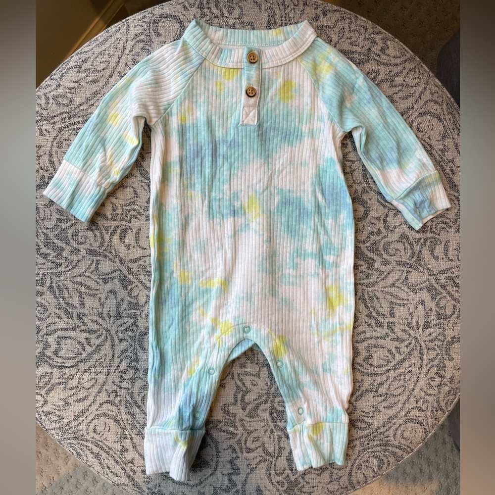 Cat & Jack Tie-Dye Romper 0-3m